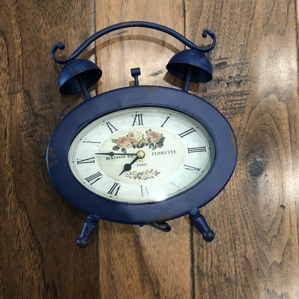 Cute Retro Navy Blue Clock With Flowers